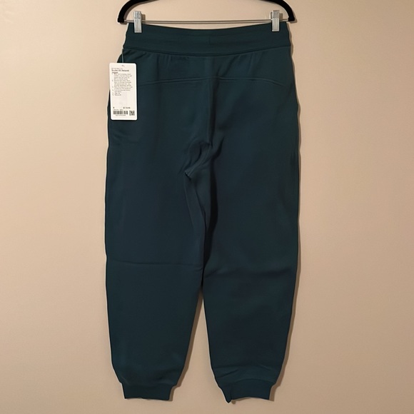 Scuba HR relaxed joggers - Picture 2 of 3